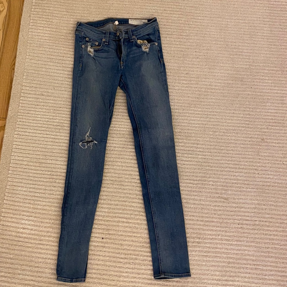 Rag and bone size 26 blue jeans